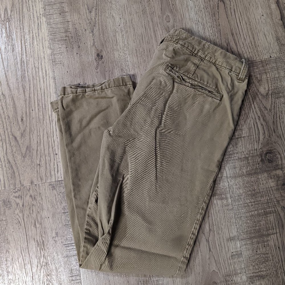 Men's Hollister khaki pant 33x32